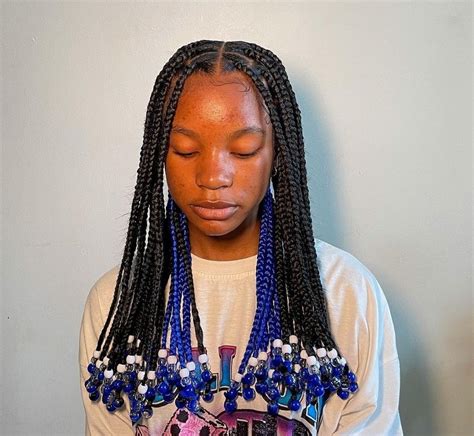 medium knotless braids with beads